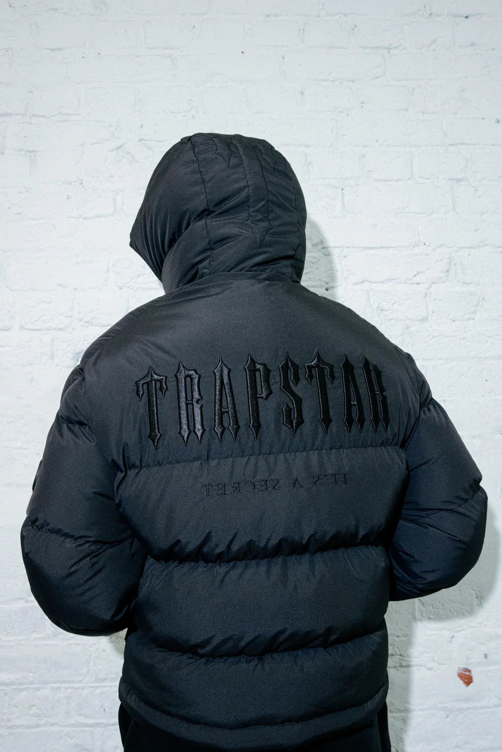 TRAPSTAR DECODED HOODED PUFFER JACKET